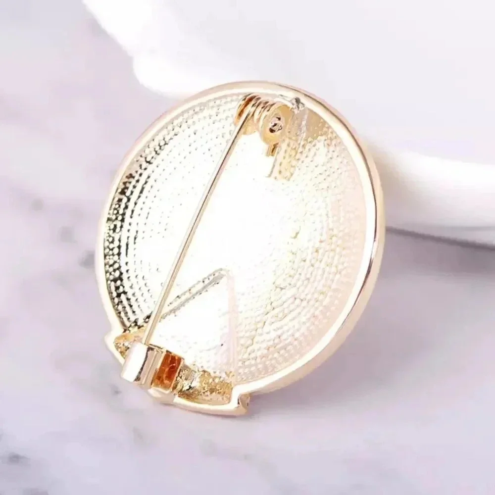 VQ Pizza Brooch